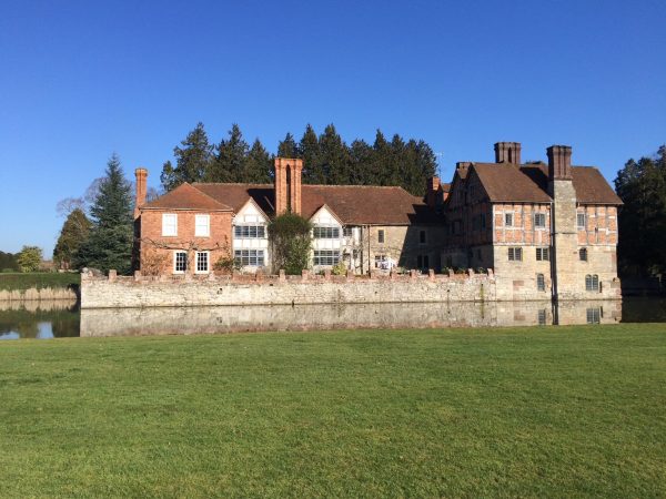 Worcestershire - Pruning Climbing Roses